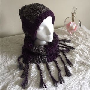 NWOT SET HAT AND COLLAR KNITTED